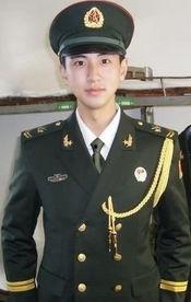 娱乐吃瓜酱当兵  第3张